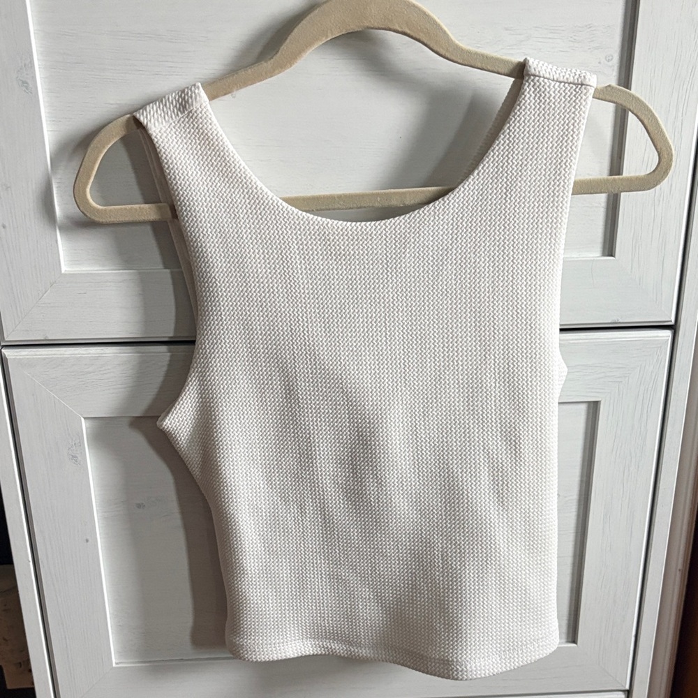 Elegant White Sleeveless Top